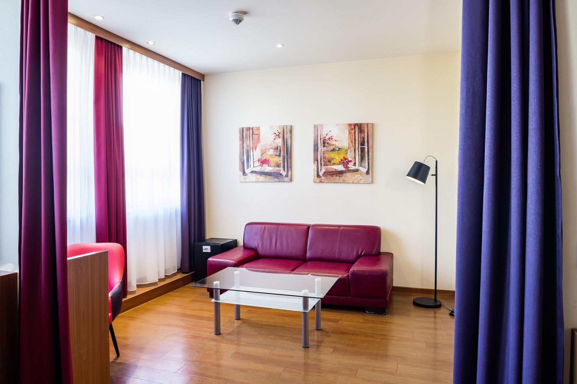 Star G Hotel Muenchen Schwabing エクステリア 写真