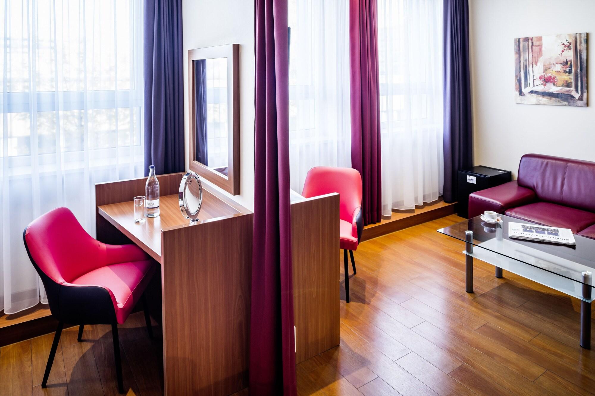 Star G Hotel Muenchen Schwabing エクステリア 写真